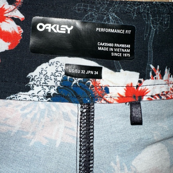 Oakley tropical bloom boardshorts - Picture 8 of 16